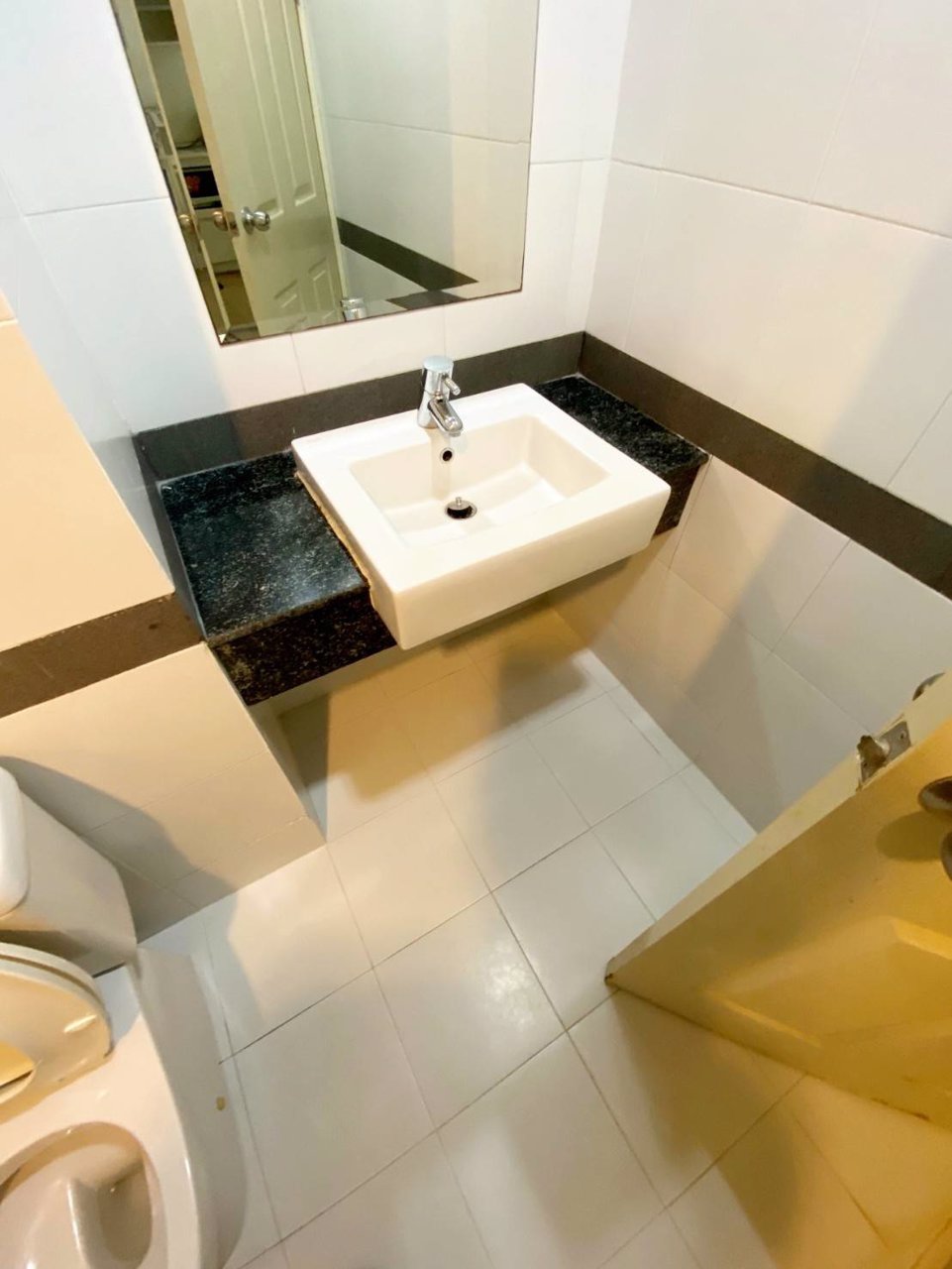 ถูกลงอีก-rare-item-ตึกx-วิวสระ-ให้เช่าด่วน-เอ-สเปซ-อโศก-รัชดา