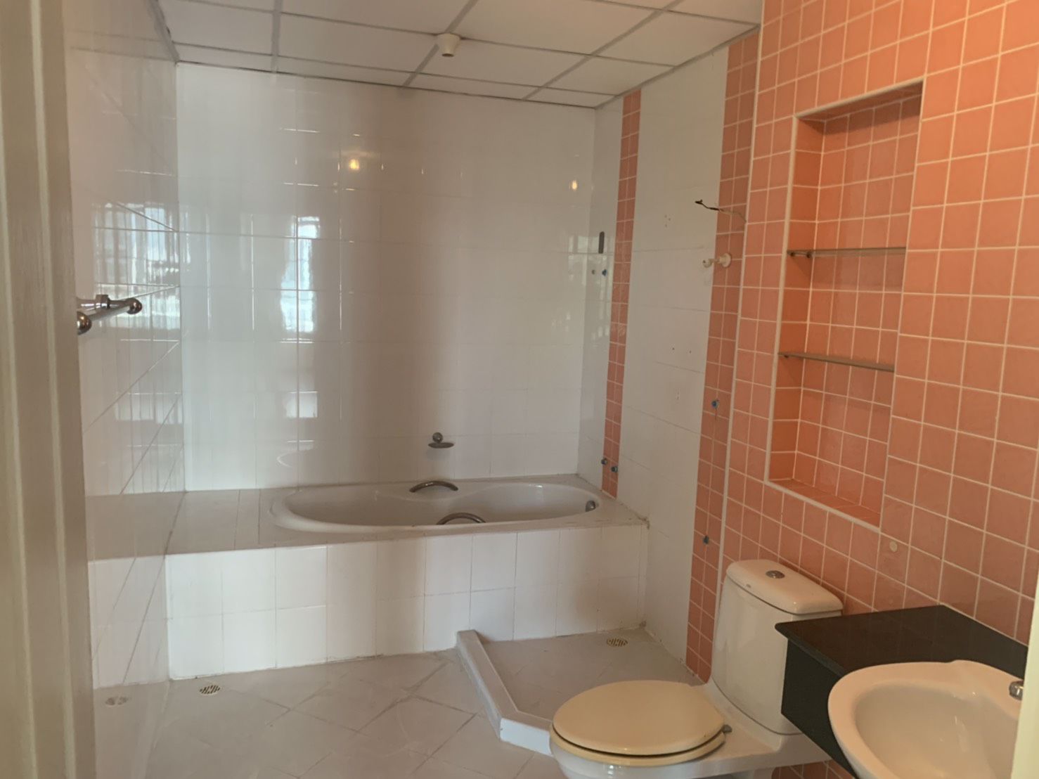 บ้านกลางเมืองพระราม-9-ลาดพร้าว-ติดถนนเลียบทางด่วนเอกมัย-รามอินทรา-ทาวน์โฮม-โฮมออฟฟิศ