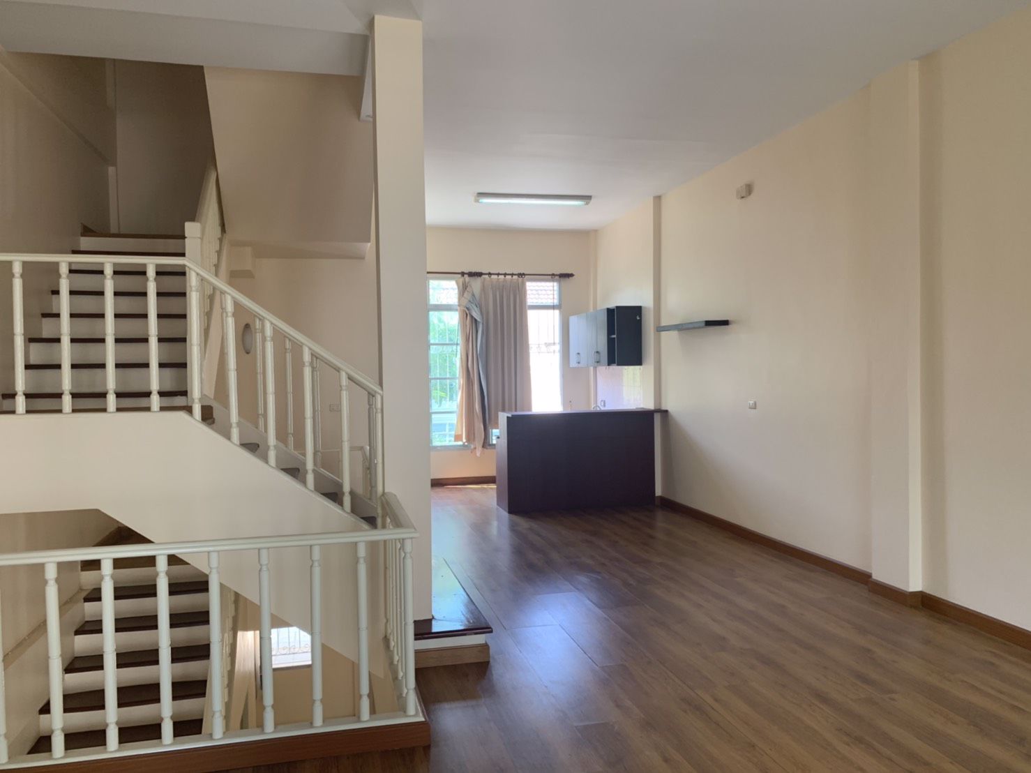 บ้านกลางเมืองพระราม-9-ลาดพร้าว-ติดถนนเลียบทางด่วนเอกมัย-รามอินทรา-ทาวน์โฮม-โฮมออฟฟิศ