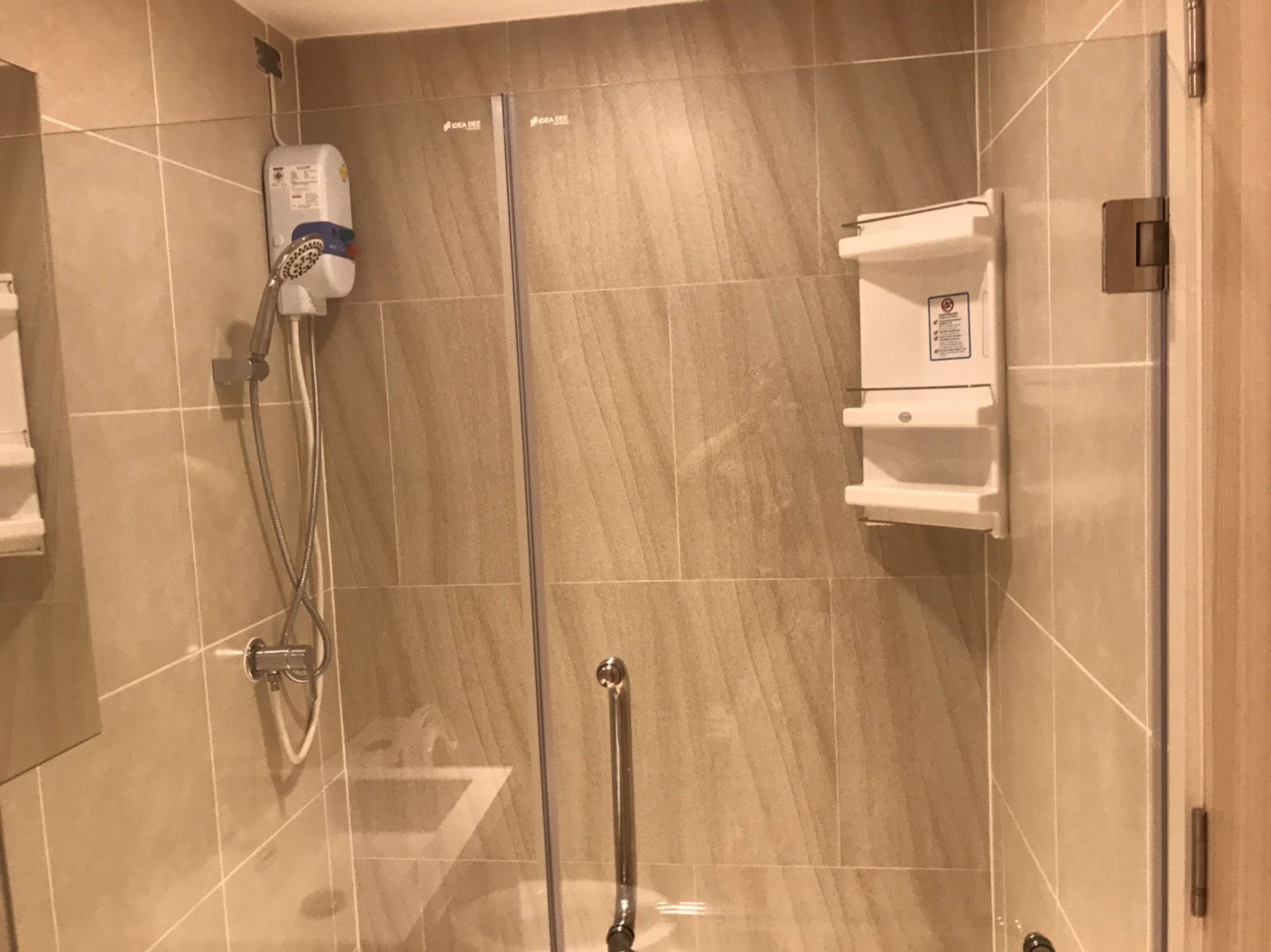 ให้เช่า-แกรนด์-คอนโด-วุฒากาศ-53-ติด-bts-วุฒากาศ-600-เมตร-รวมเฟอร์-8000บาท