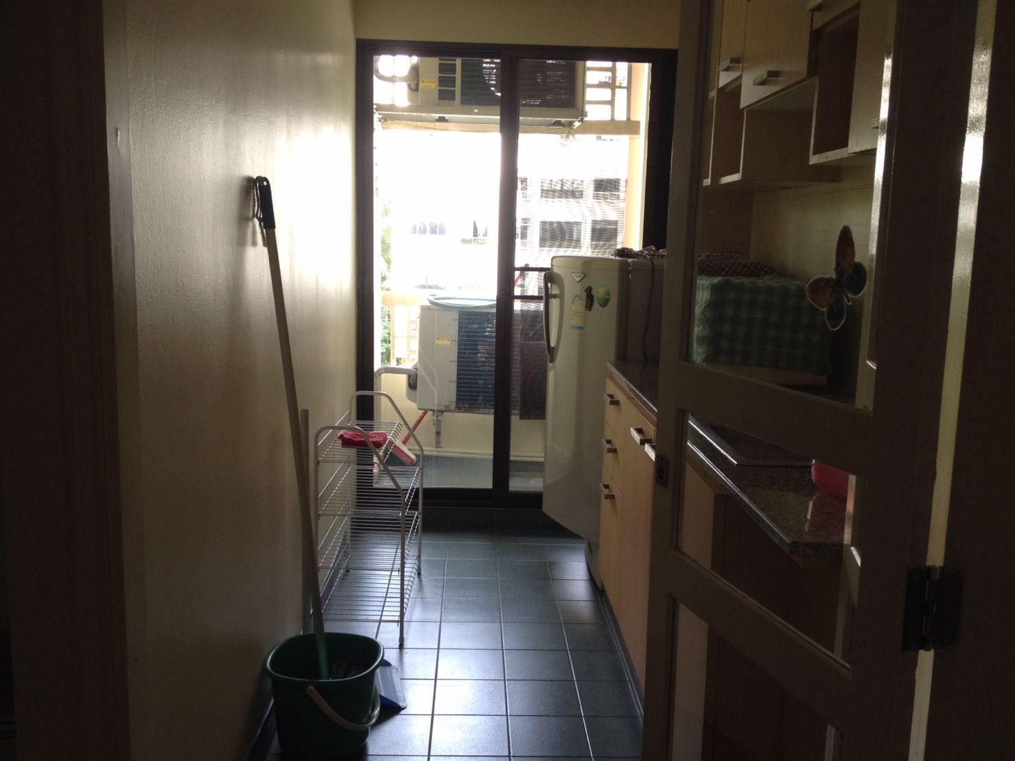 ให้เช่า-ถูกมาก-คอนโด-ลุมพินี-เพลส-นราธิวาส-24-ห้องกว้าง-47-ตรม-พร้อมเฟอร์-11000-บาท