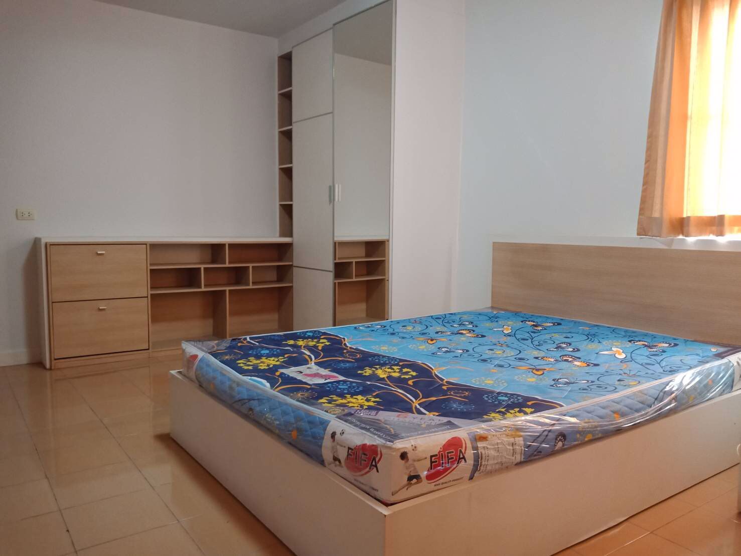 ให้เช่า-ถุก-มายคอนโด-สุขุมวิท-52-ติด-bts-อ่อนนุช-100-เมตร-พร้อมเฟอร์-เพียง-8000-บาท