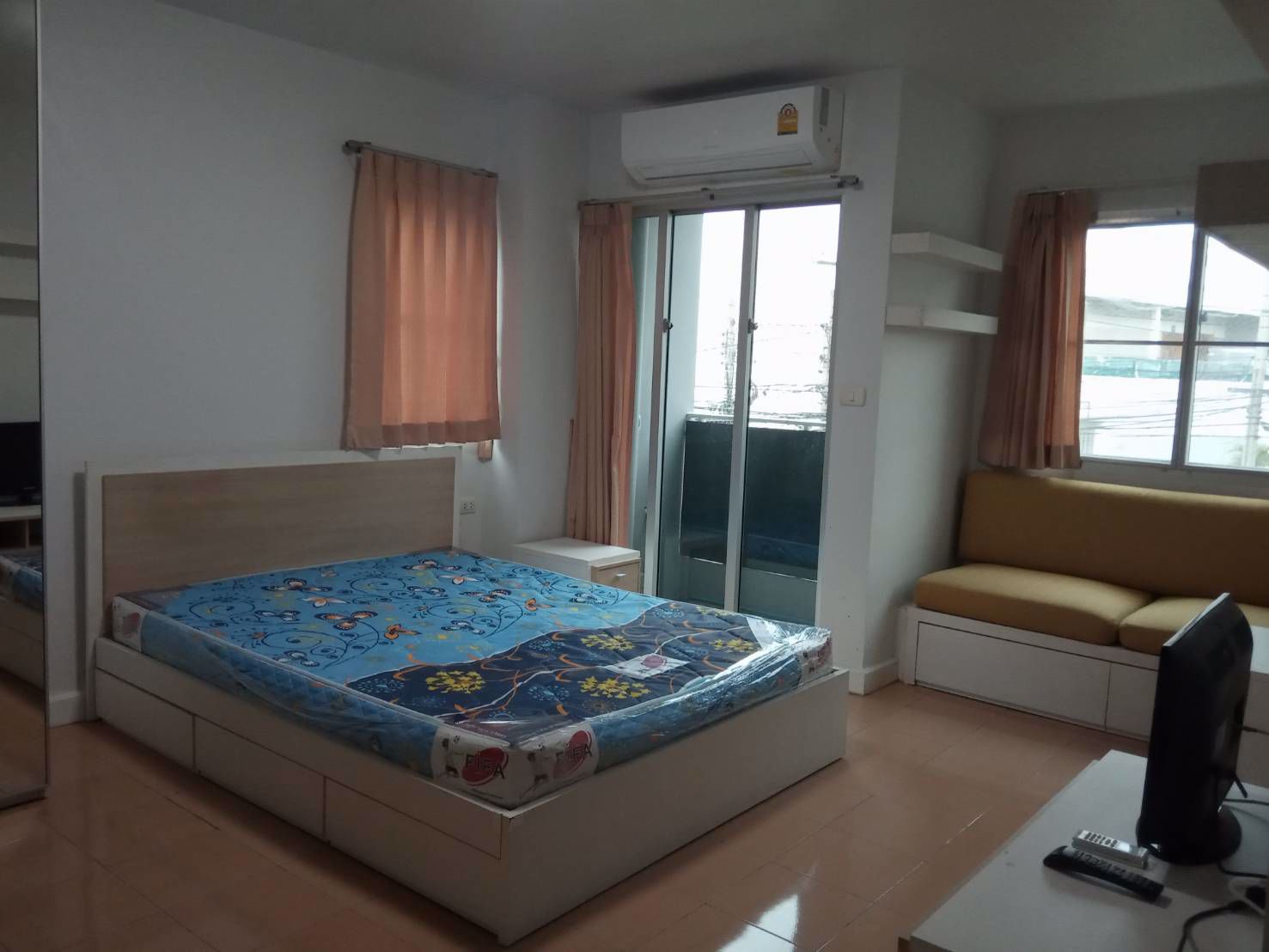 ให้เช่า-ถุก-มายคอนโด-สุขุมวิท-52-ติด-bts-อ่อนนุช-100-เมตร-พร้อมเฟอร์-เพียง-8000-บาท