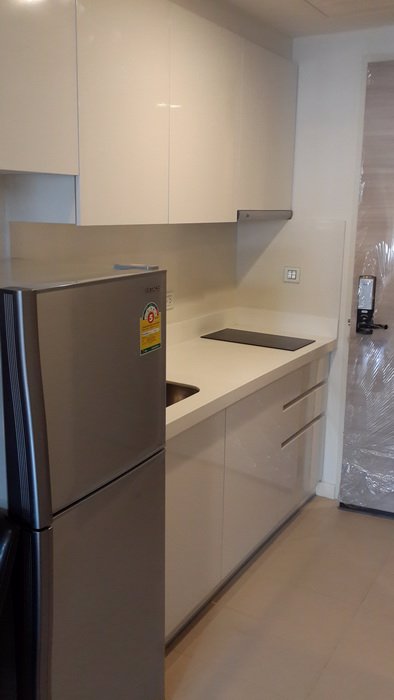 ขายคอนโดติด-bts-ศาลาเเดง-ไม่เคยปล่อยเช่า-ราคาคุยได้