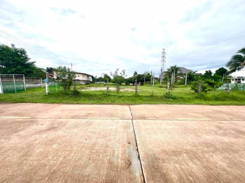 ขายด่วน-บ้านพร้อมที่ดิน-ตำบลบ้านแก้ง-พื้นที่-2-3-30ไร่-โฉนด-นส4จ-2-ใบ