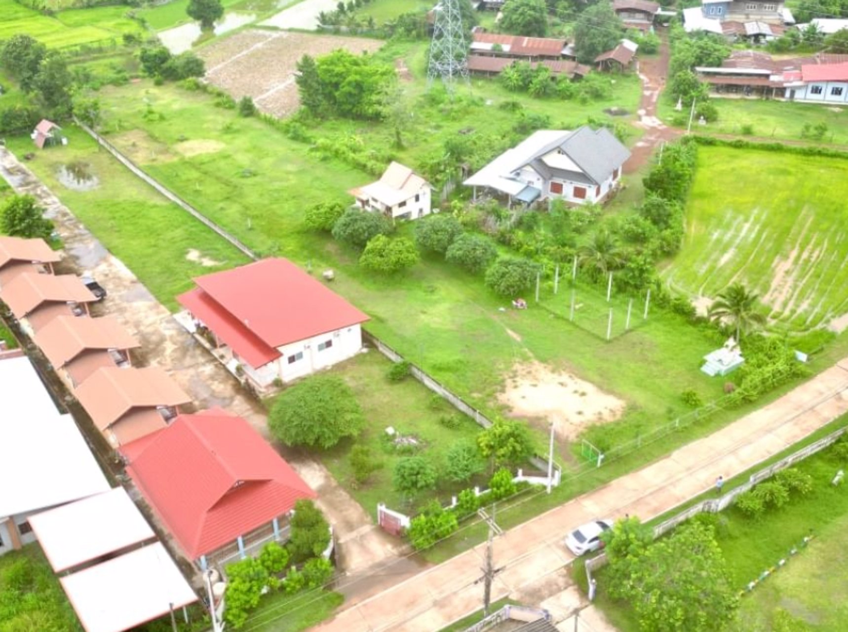 ขายด่วน-บ้านพร้อมที่ดิน-ตำบลบ้านแก้ง-พื้นที่-2-3-30ไร่-โฉนด-นส4จ-2-ใบ