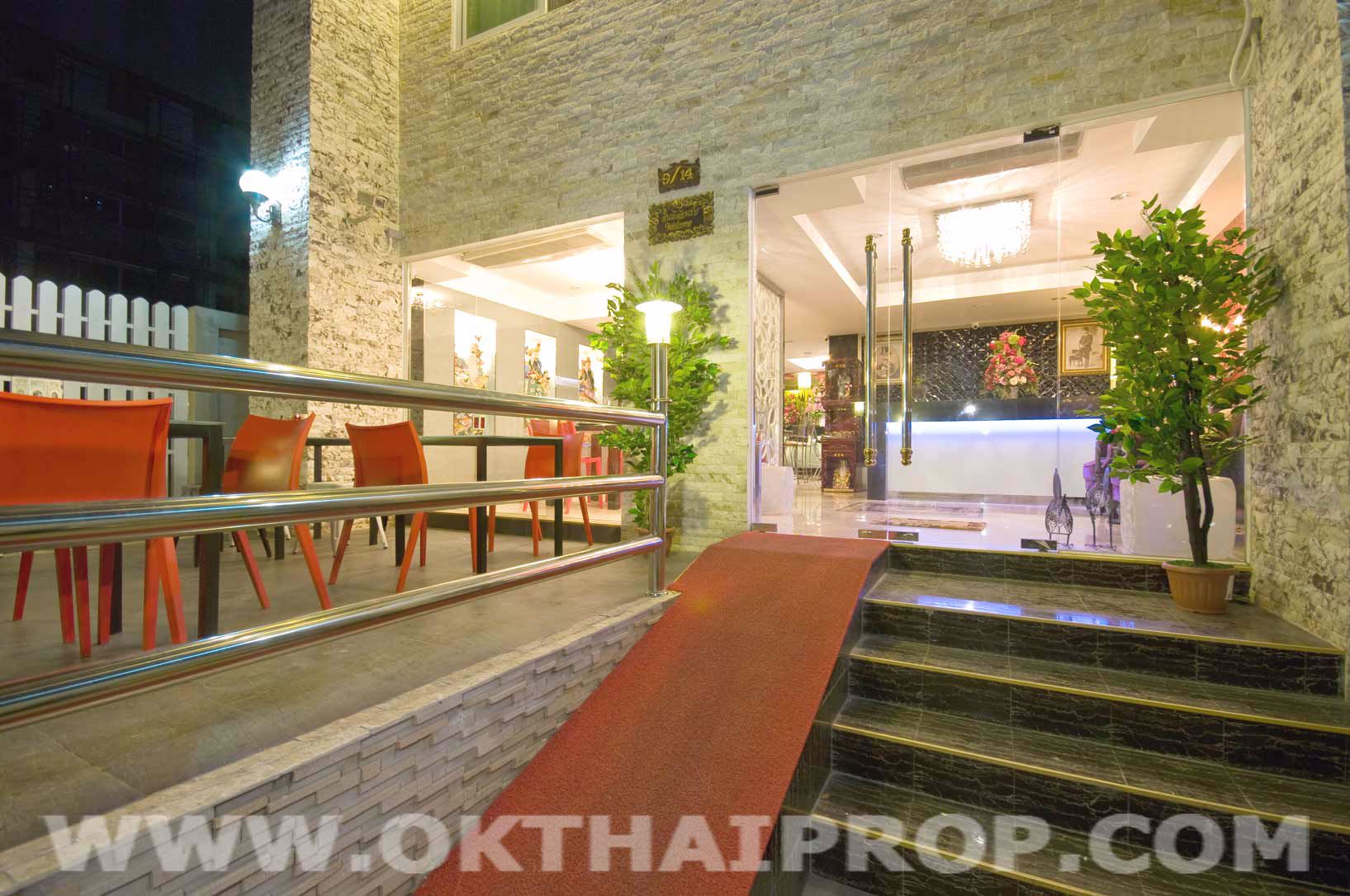 888-โรงแรม-ย่านประตูนํ้า