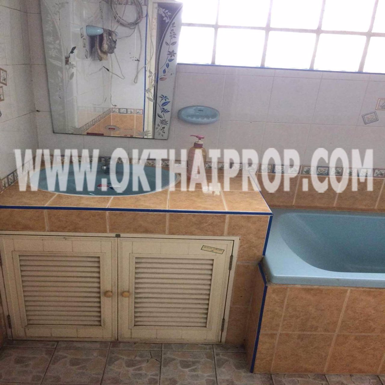 ตึกแถว-45-ชั้น-ถนนมาลัยแมน-ตำบลวังตะกู-เมืองนครปฐม