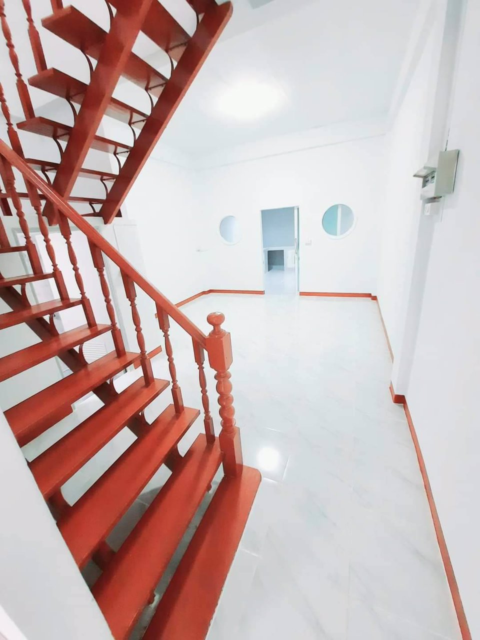 ขาย-ทาวน์เฮ้าส์-2-ชั้น-หมู่บ้านกระทุ่มแบน-คลองมะเดื่อ-สมุทรสาคร