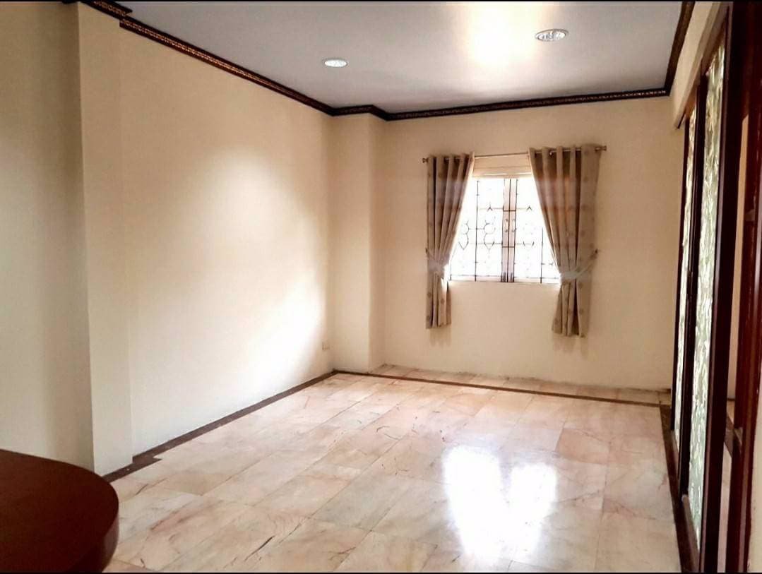 ให้เช่าบ้านเดี่ยวสองชั้น-63-ตารางวา-หมู่บ้านฟอร์เรสปาร์ค-ถนนรามคำแหง-196-3-นอน-3-น้ำ-20000-เดือน