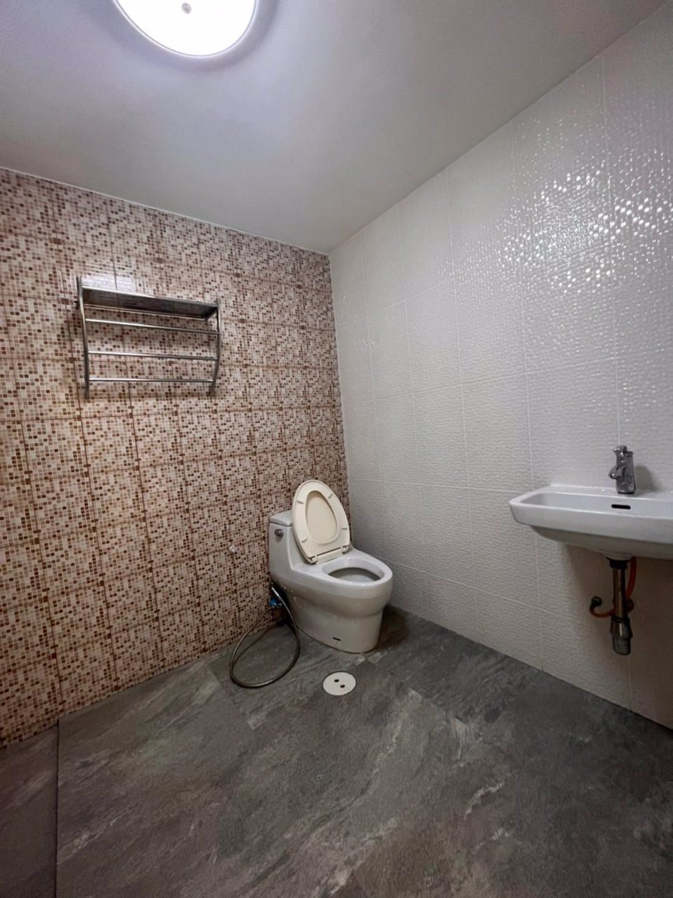 ขายทาวน์เฮาส์-2ชั้น-3-ห้องนอน-2-ห้องน้ำ-รีโนเวทแล้ว-พร้อมอยู่