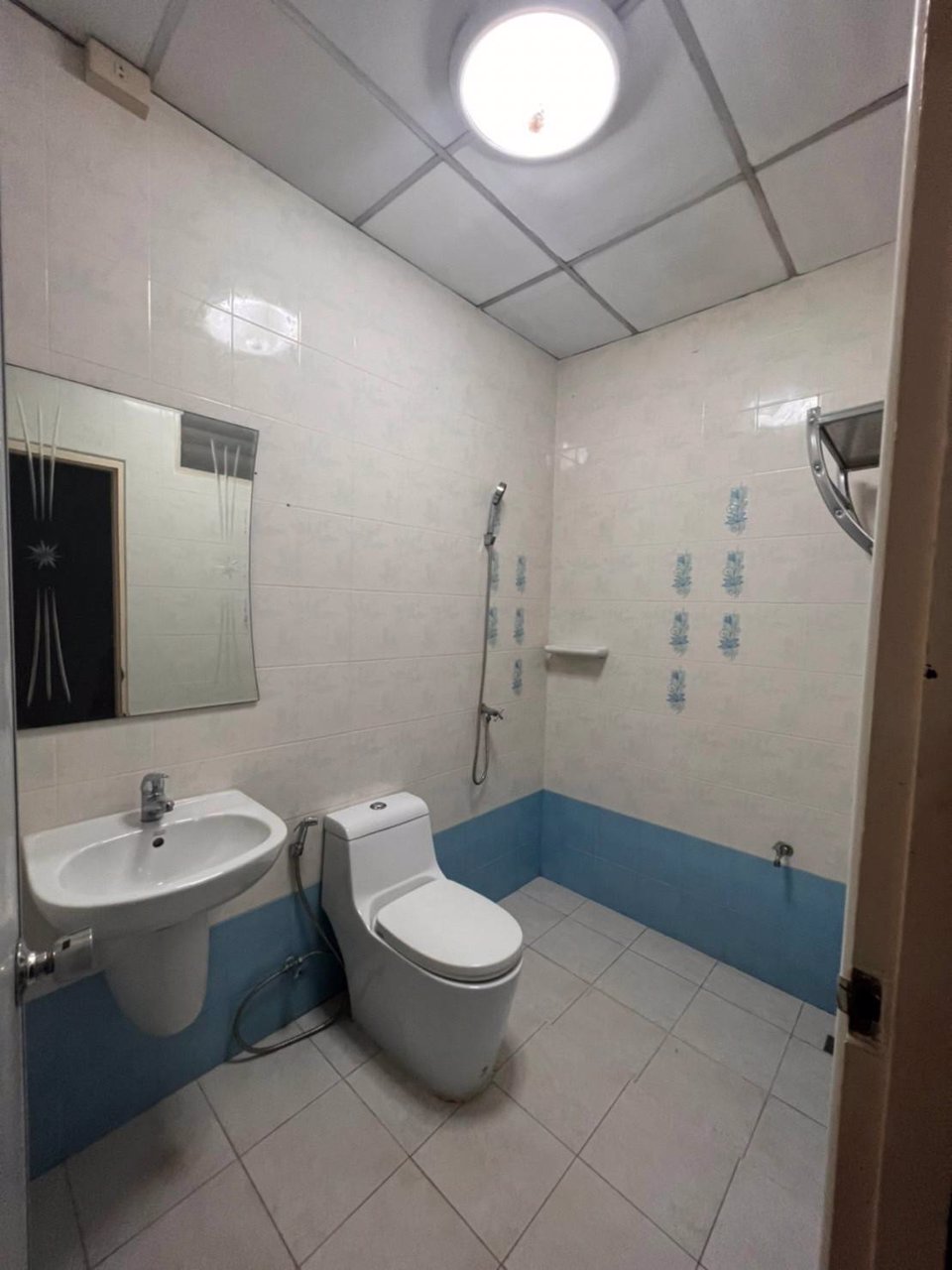 ขายทาวน์เฮาส์-2ชั้น-3-ห้องนอน-2-ห้องน้ำ-รีโนเวทแล้ว-พร้อมอยู่