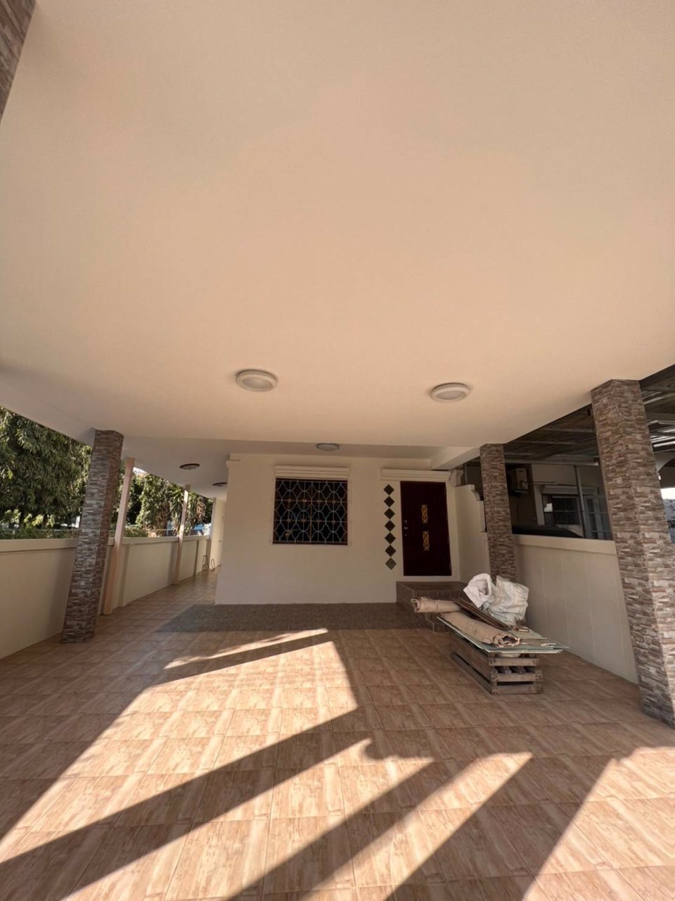 ขายทาวน์เฮาส์-2ชั้น-3-ห้องนอน-2-ห้องน้ำ-รีโนเวทแล้ว-พร้อมอยู่