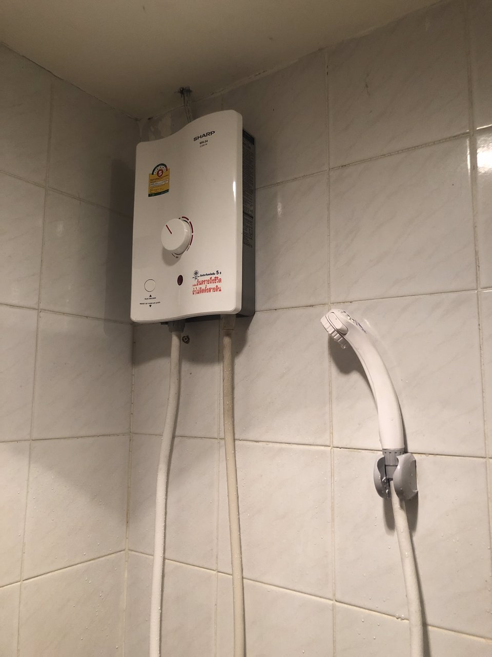 ชาญอิสระซิตีั-35ตรมให้เช่า-ใกล้bts-mrt-บางหว้า-ตู้-เตียง-แอร์-ไมโครเวพ-เครื่องทำน้ำอุ่น-โซฟา