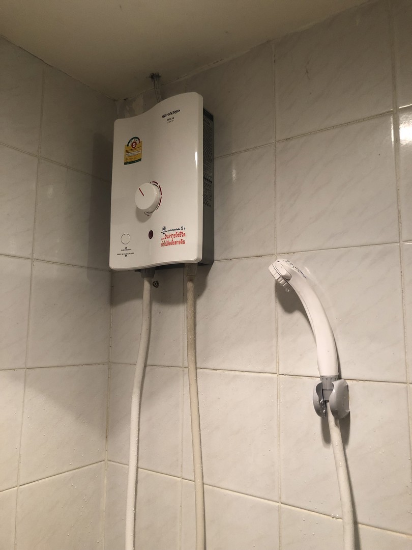 ชาญอิสระซิตีั-35ตรมให้เช่า-ใกล้bts-mrt-บางหว้า-ตู้-เตียง-แอร์-ไมโครเวพ-เครื่องทำน้ำอุ่น-โซฟา