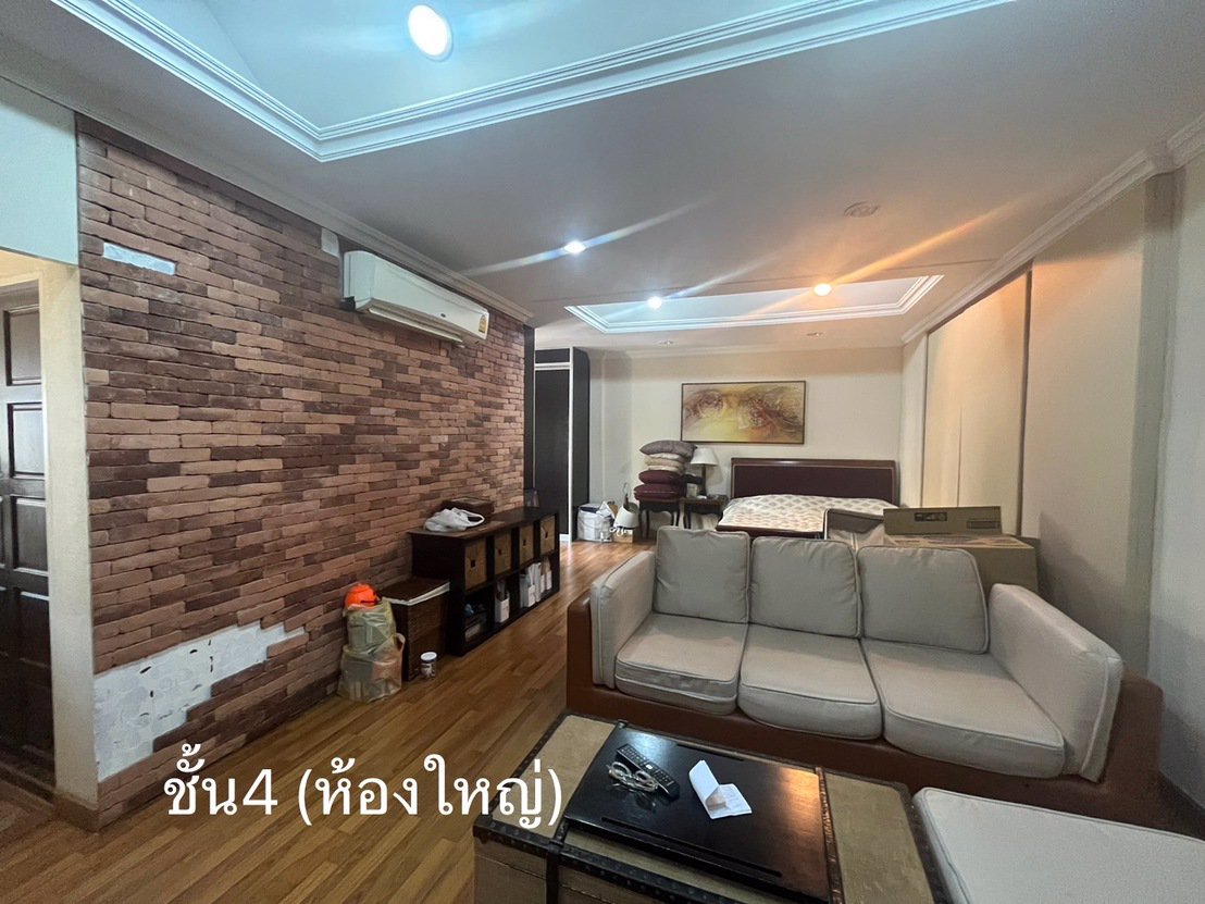 บ้านทาวน์เฮ้าส์-5-ชั้น-ใจกลางสุขุมวิท-ให้เช่า-ขาย-ตกแต่งหรูหรา-ซอยสุขุมวิท-10