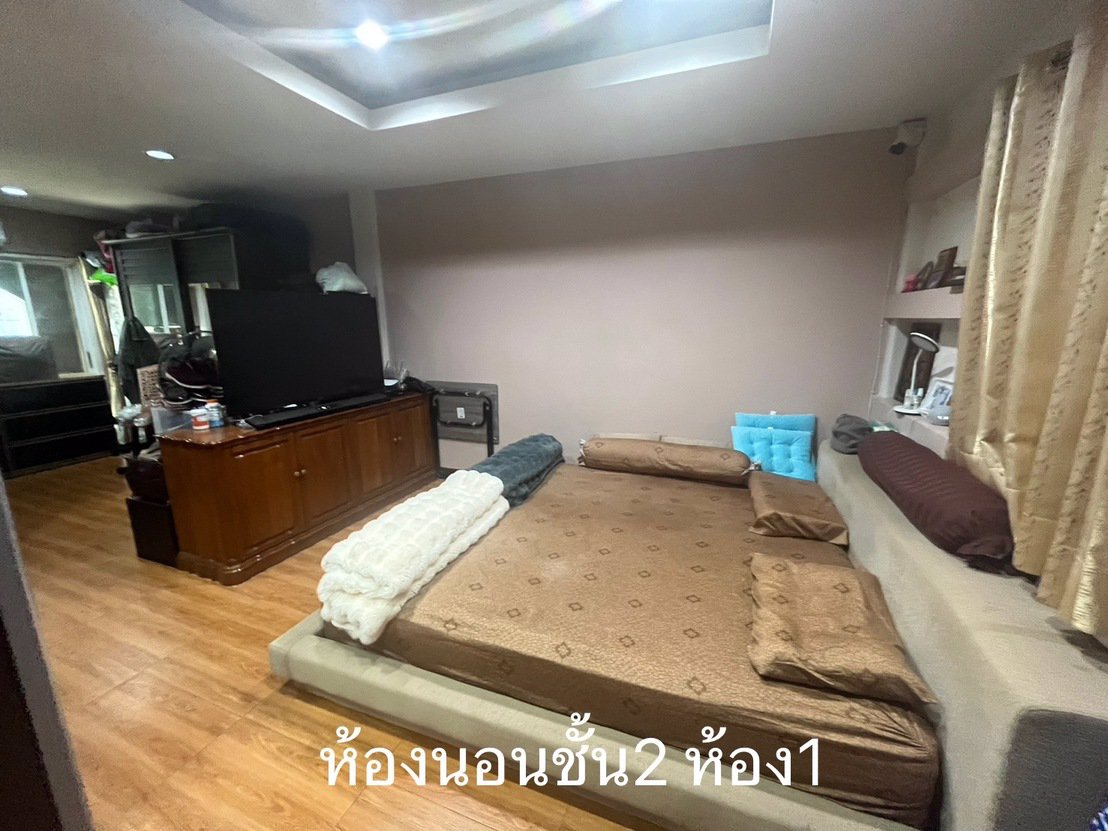 บ้านทาวน์เฮ้าส์-5-ชั้น-ใจกลางสุขุมวิท-ให้เช่า-ขาย-ตกแต่งหรูหรา-ซอยสุขุมวิท-10