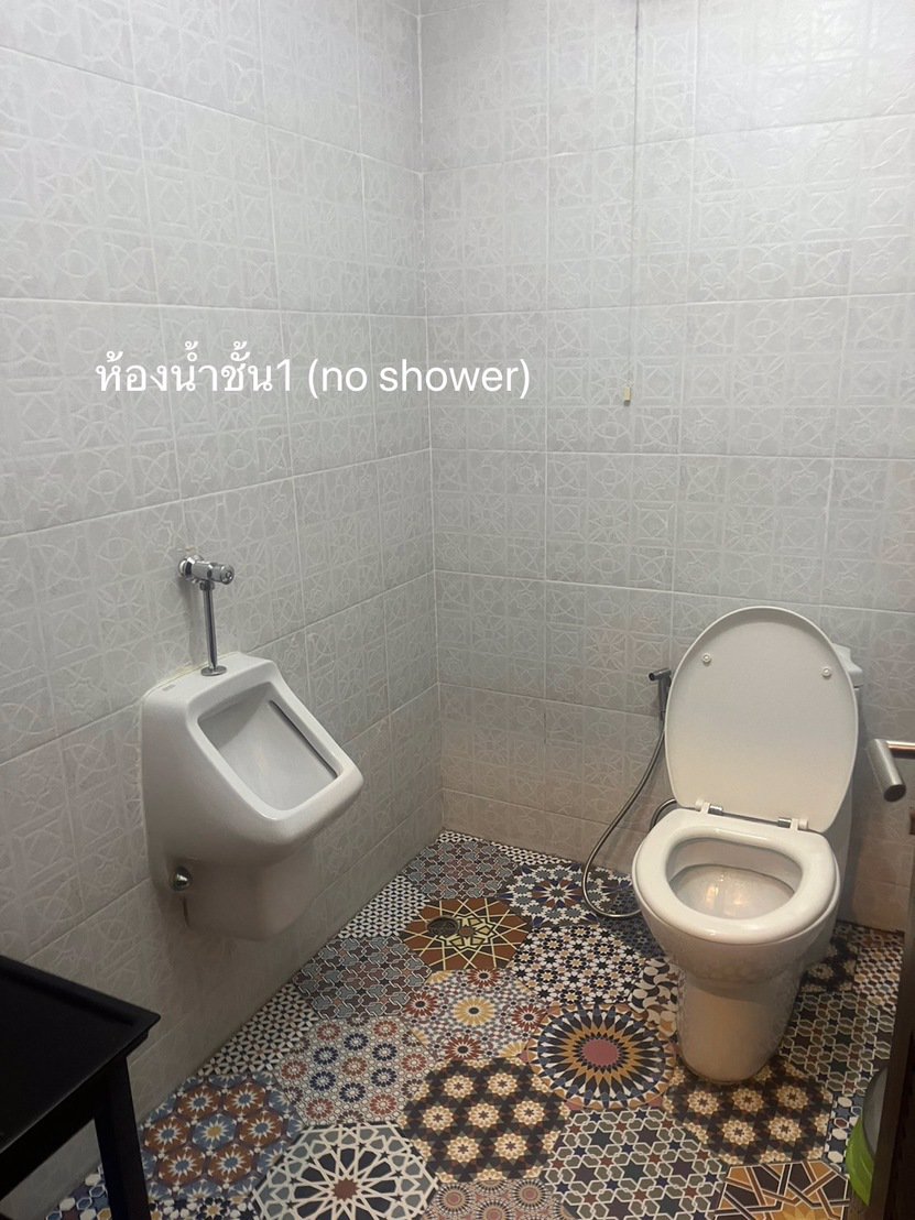 บ้านทาวน์เฮ้าส์-5-ชั้น-ใจกลางสุขุมวิท-ให้เช่า-ขาย-ตกแต่งหรูหรา-ซอยสุขุมวิท-10