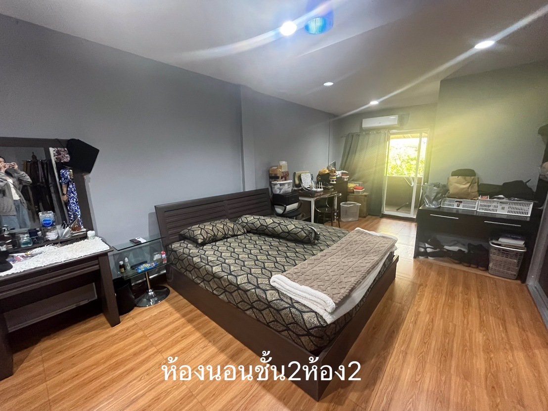 บ้านทาวน์เฮ้าส์-5-ชั้น-ใจกลางสุขุมวิท-ให้เช่า-ขาย-ตกแต่งหรูหรา-ซอยสุขุมวิท-10