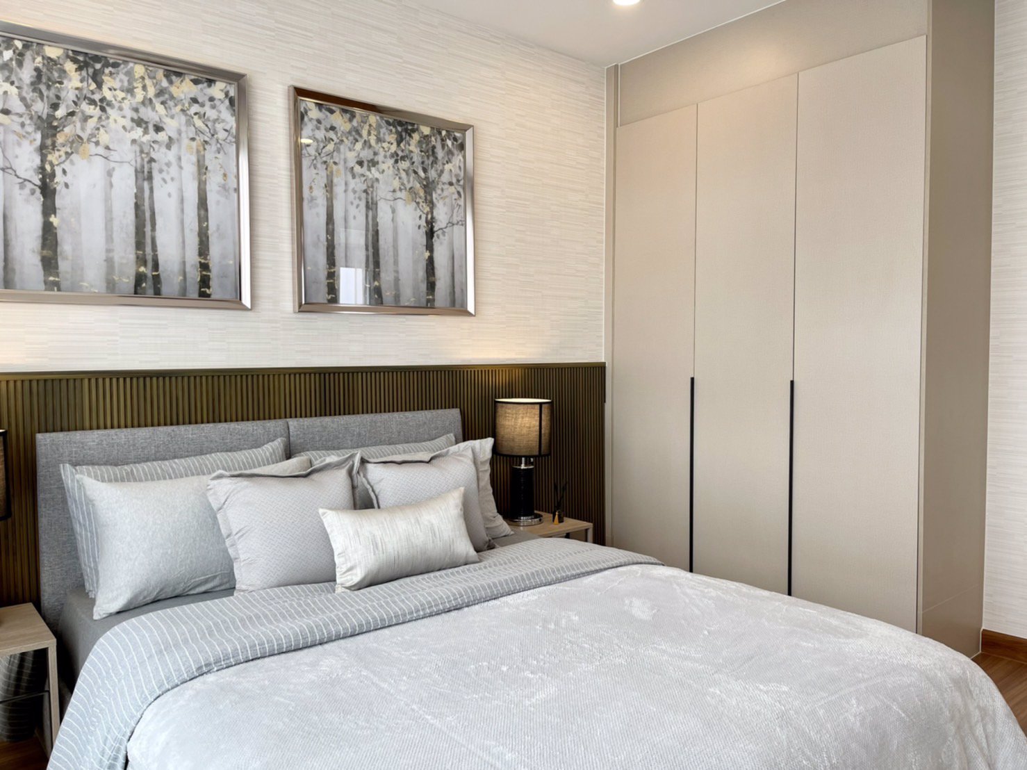 ปล่อยเช่า-2-ห้องนอน-ตกแต่งใหม่เอี่ยม-หรูหราเวอร์วังที่สุดในอาคารนี้แล้ว