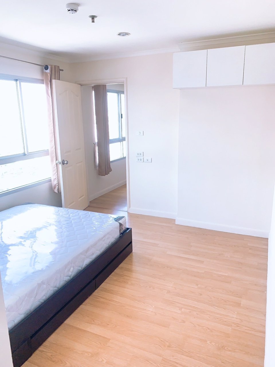 ขาย-ให้เช่า-ลุมพินีวิลล์ลาดพร้าว-โชคชัยสี่-2-ห้อง-เชื่อม-ตีทะลุถึงกัน-กว้างขวาง-เป็นส่วนตัว-เฟอร์ครบ