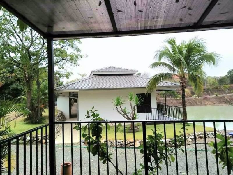 ขายโครงการเวลเนสและมูลนิธิที่จัดตั้งขึ้นแล้วเพื่อดำเนินกิจการต่อทางด้านสุขภาพและความเป็นอยู่ที่ดีแล