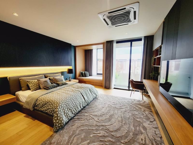 เชียงใหม่-ลักชัวรี่พลูวิลล่าสไตล์โมเดิร์นหรูหราเทียบเท่าโรงแรมระดับห้าดาว