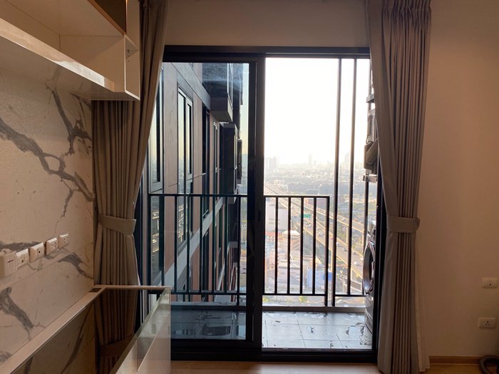 ขายต่ำกว่าทุนมาก-the-base-garden-rama-9-ชั้น27-ขนาด-34-ตรม-เจ้าของขายเอง