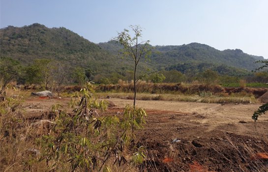 ที่สวยลพบุรีวิวเขาล้อมรอบมีโฉนดติดถนนขนาดใหญ่ลาดยางถึงที่ดิน-24-ไร่-ไร่ละ-180000-ล้อมรั้วแล้ว