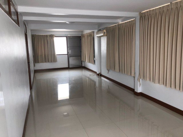 ให้เช่าบ้านเดี่ยว-2-ชั้น-หมู่บ้านเสรี1-ซรามคำแหง24-ใกล้มหาวิทยาลัยรามคำแหง