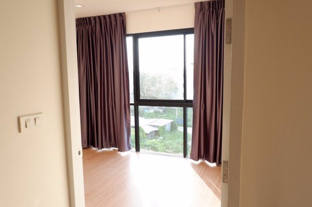 ให้เช่าทาวน์โฮม-35-ชั้น-หมู่บ้าน-วาย-เรซิเดนท์-สุขุมวิท113-พร้อมเฟอร์นิเจอร์