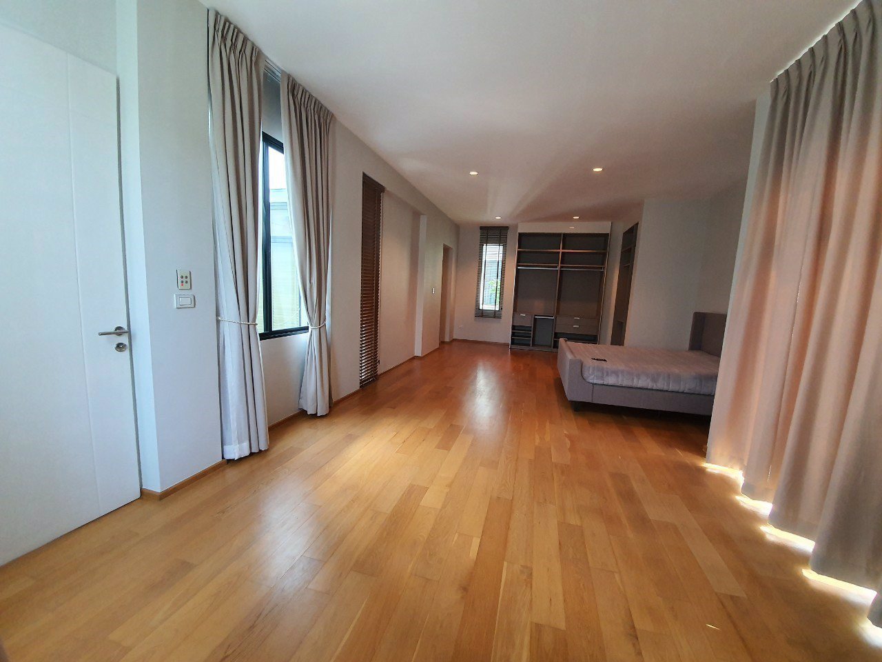 ให้เช่าบ้านเดี่ยว-3-ชั้น-เนอวานา-บียอนด์-เกษตร-นวมินทร์-บึงกุ่ม-หลังหัวมุม-ใกล้คลับเฮาส์-บ้านใหม่