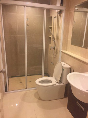 ให้เช่าทาวน์โฮม-3-ชั้น-หมู่บ้านกลางเมืองลาดพร้าว-เสนา-2-เชื่อมต่อหลายเส้นทาง