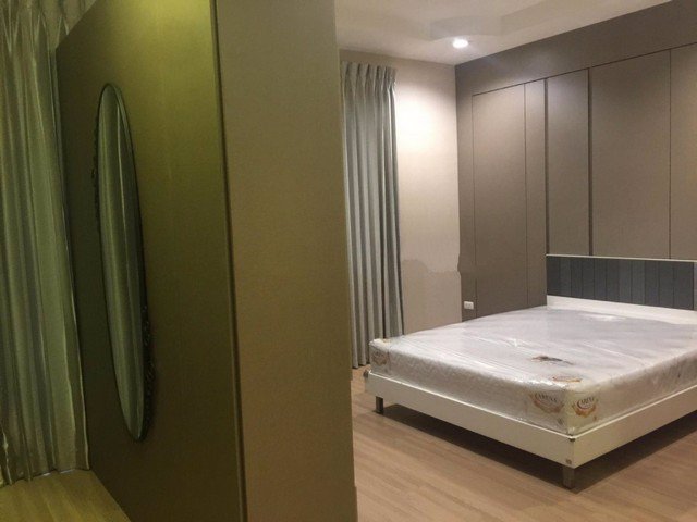 ให้เช่าทาวน์โฮม-3-ชั้น-กัสโต้-แกรนด์-ใกล้-รรนานาชาติร่วมฤดี