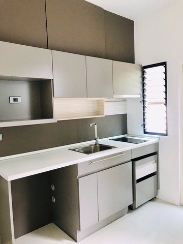 ขาย-ทาวน์เฮ้าส์-เดอะ-แลนด์มาร์ค-เอกมัย-รามอินทรา-บ้านใหม่-ยังไม่เคยเข้าอยู่