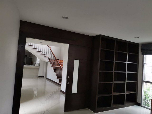 ให้เช่า-บ้านเดี่ยวสร้างเอง-4-ห้องนอน-ปากเกร็ด-นนทบุรี