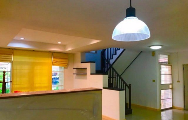 ขาย-บ้านเดี่ยว-หมู่บ้านเลคการ์เด้นวิลล่า-พร้อมที่ดิน-100-ตารางวา-ใกล้-สนามบินสุวรรณภูมิ