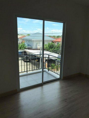 ให้เช่าtownhome-3-ชั้น-รามอินทรา-ซอย-8-ใกล้-footland-ใกล้-เซ็นทรัลรามอินทรา