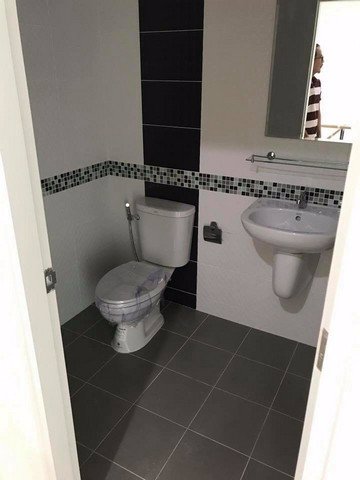 ให้เช่าtownhome-3-ชั้น-รามอินทรา-ซอย-8-ใกล้-footland-ใกล้-เซ็นทรัลรามอินทรา