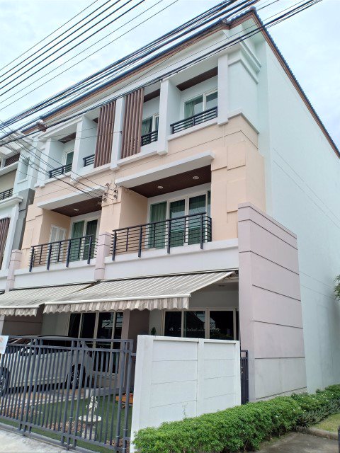 ขายบ้านกลางเมือง-ลาดพร้าว-เสนา-2