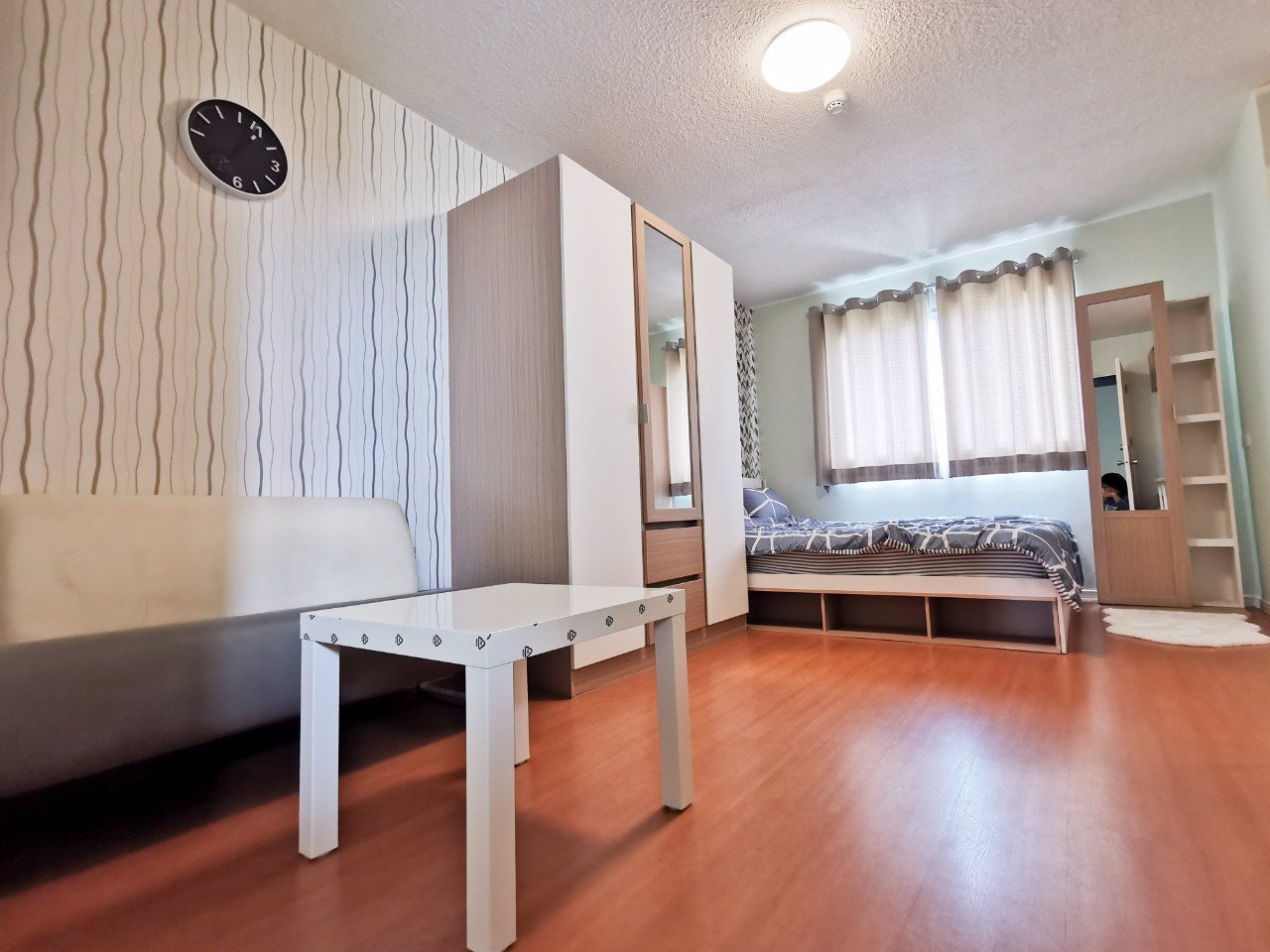 ให้เช่าด่วน-ราคาพิเศษ-6500-บาท-เดือน-รวมค่าส่วนกลางแล้ว-ลุมพินี-คอนโดทาวน์-ร่มเกล้า-สุวรรณภูมิ