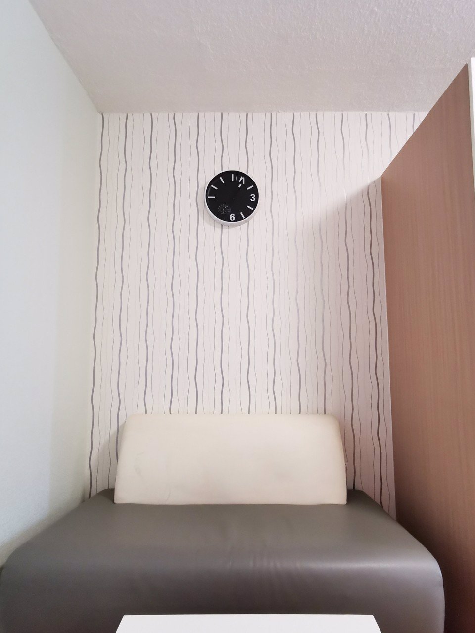 ให้เช่าด่วน-ราคาพิเศษ-6500-บาท-เดือน-รวมค่าส่วนกลางแล้ว-ลุมพินี-คอนโดทาวน์-ร่มเกล้า-สุวรรณภูมิ