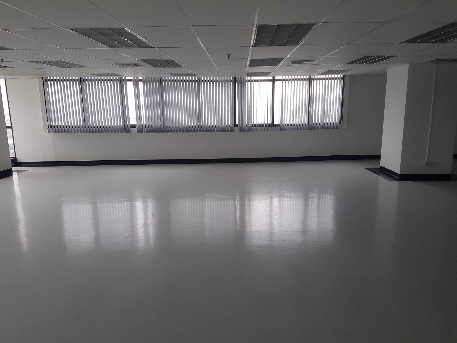 ให้เช่าออฟฟิศติด-bts-พญาไท-อาคารพญาไทพลาซ่า