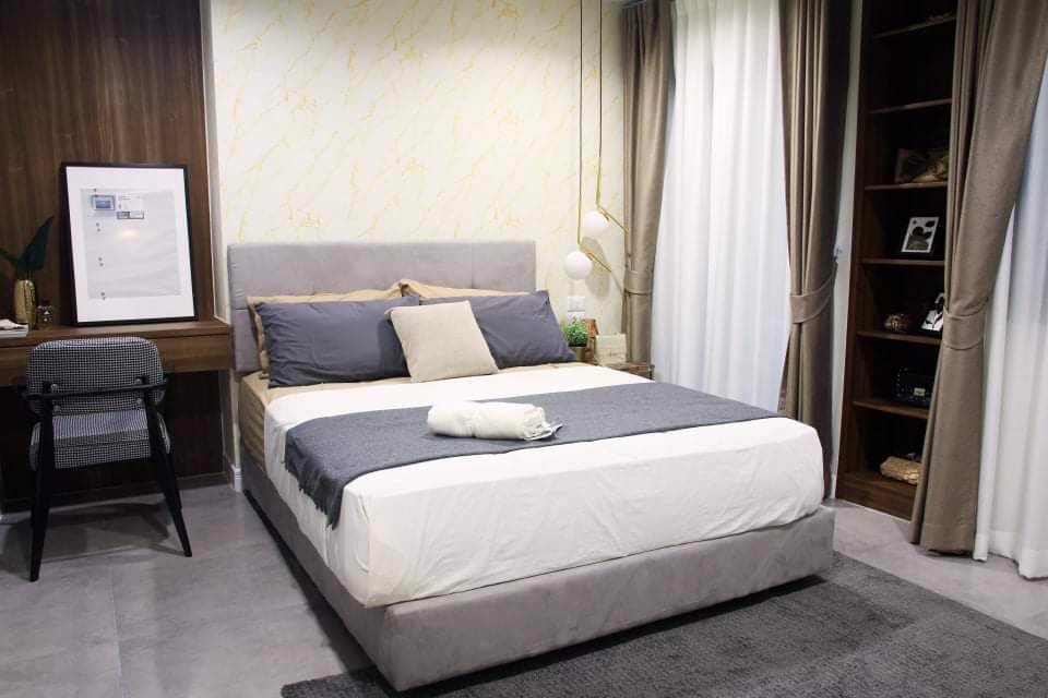 ขายคอนโด-2-ห้องนอน-1-ห้องน้ำ-รีโนเวทใหม่ทั้งหมด-พร้อมเฟอร์นิเจอร์