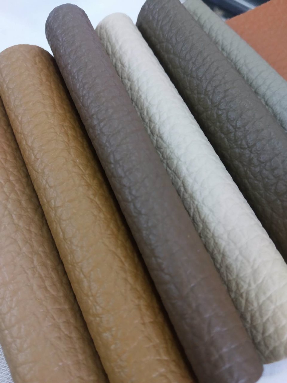 หนังเทียมเริ่ม49ตัวแทนยกม้วนพร้อมส่งโทรเลย-0813735190-หนังพีวีซี-พียู-ตัดแบ่งขายถูกๆ