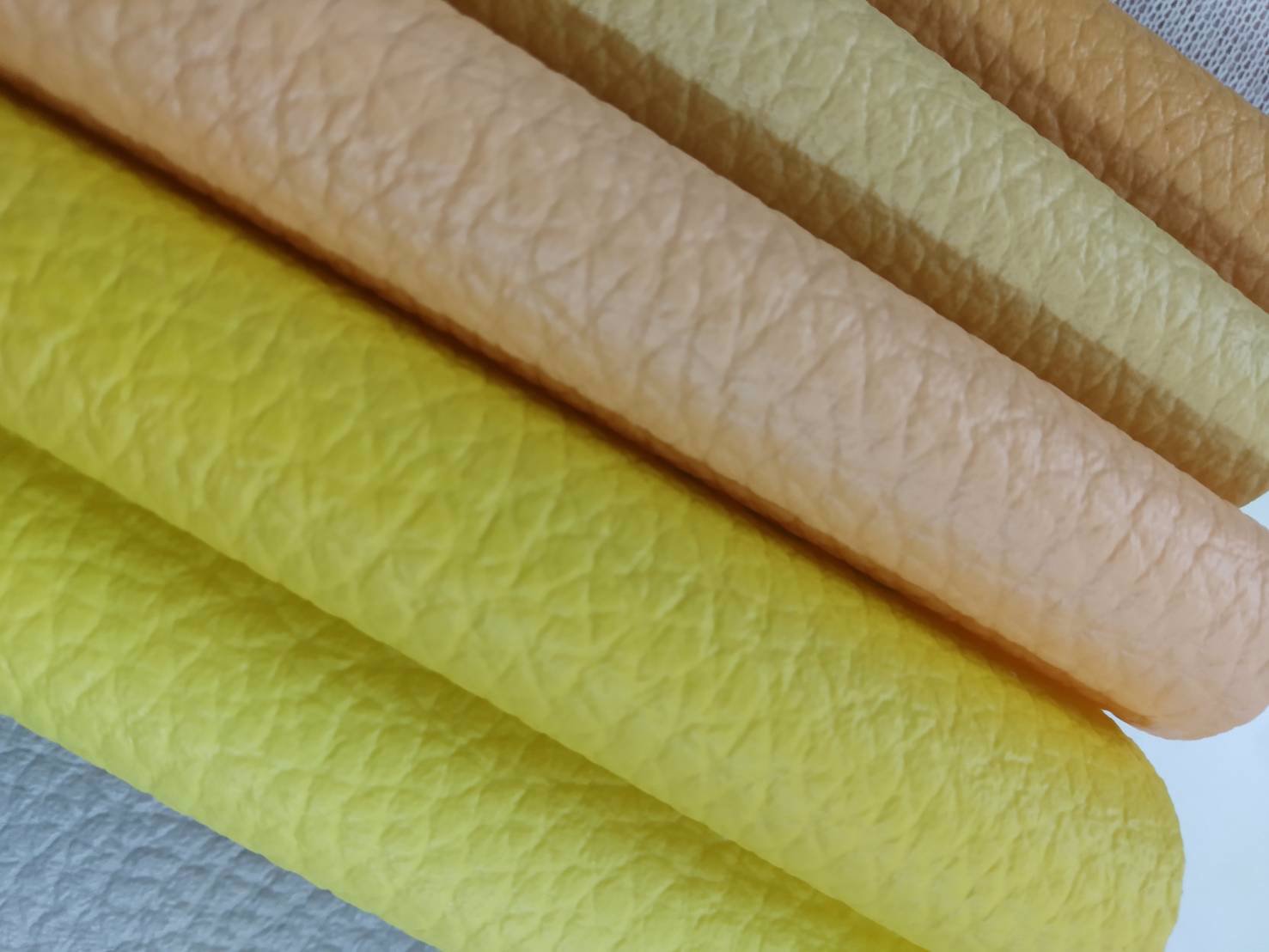 หนังเทียมเริ่ม49ตัวแทนยกม้วนพร้อมส่งโทรเลย-0813735190-หนังพีวีซี-พียู-ตัดแบ่งขายถูกๆ