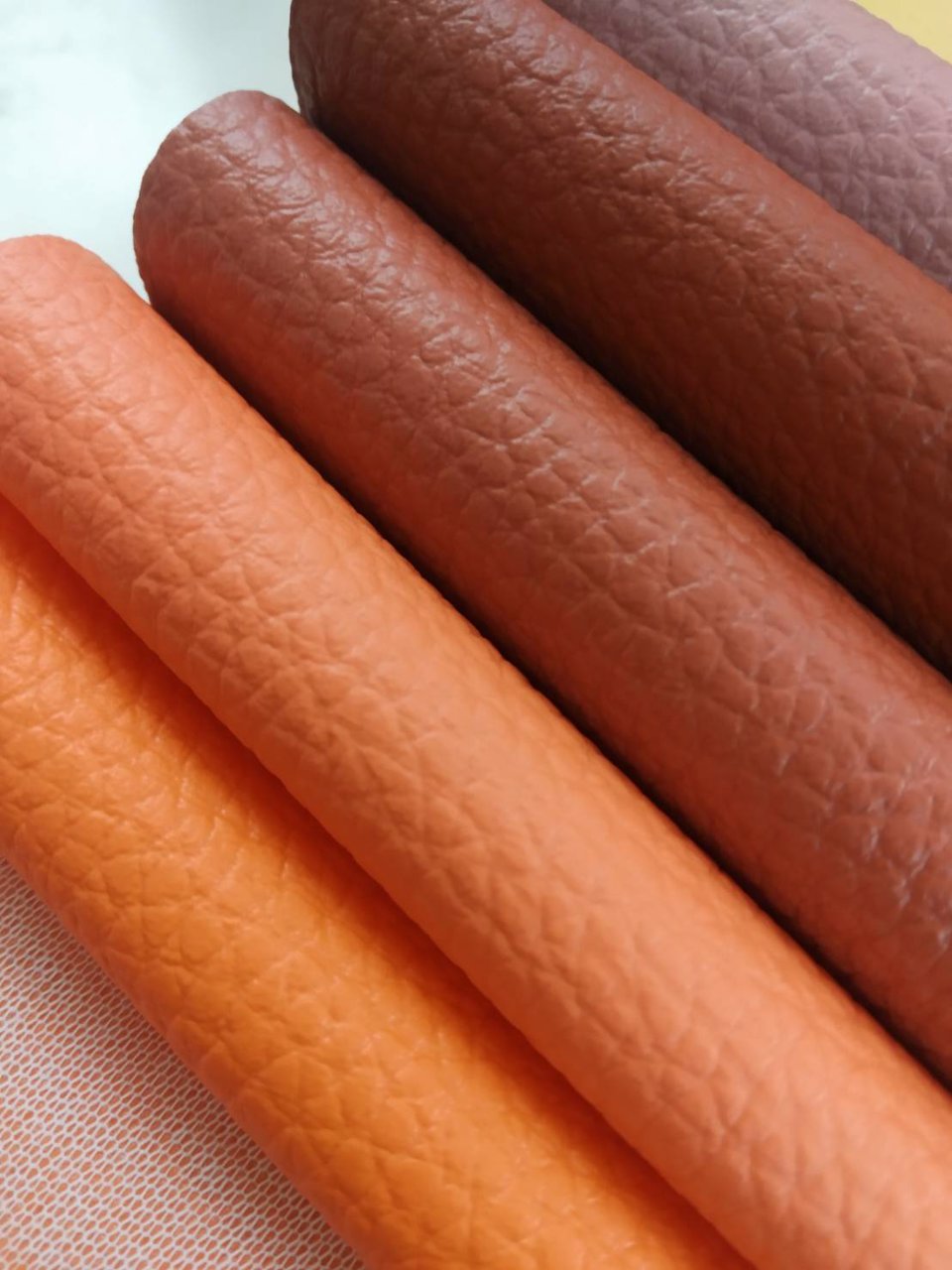 หนังเทียมเริ่ม49ตัวแทนยกม้วนพร้อมส่งโทรเลย-0813735190-หนังพีวีซี-พียู-ตัดแบ่งขายถูกๆ