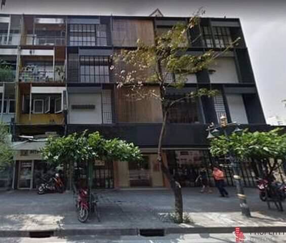 pp2ให้เช่าอาคารพาณิชย์-3-ชั้นครึ่ง-ติดถนนสุขุมวิท-ใกล้-bts-ทองหล่อ-เหมาะทำโชว์รูม-คลีนิค-โฮสเทล