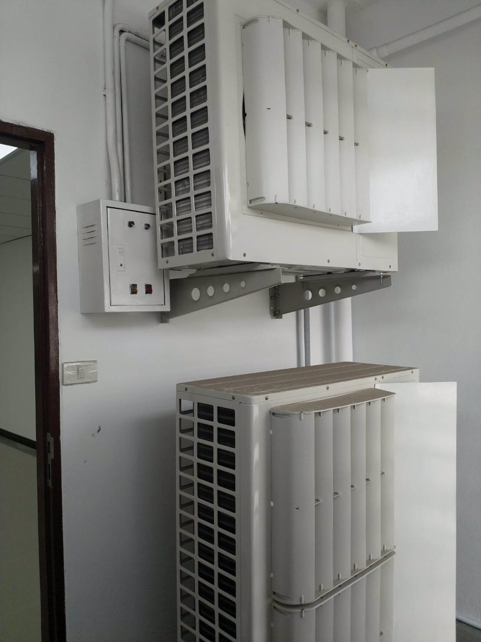 ให้เช่าพื้นที่สำนักงานชั้น-6-อาคารอมรพันธ์-ทาวเวอร์-2-ย่านรัชดาภิเษก-ห้องปรับปรุงใหม่-ขนาด-224ตรม