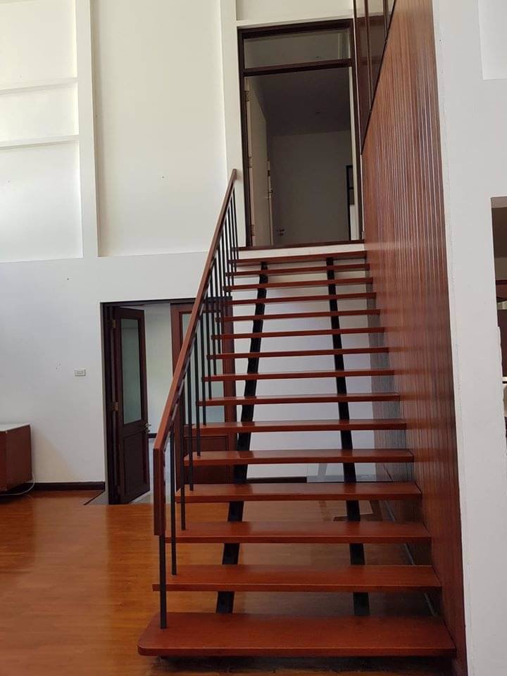 ให้เช่าบ้านเดี่ยว-2-ชั้น-เนื้อที่-200-ตรวเอกมัยซอยเอกมัย-10-ย่านสุขุมวิท-ใกล้-bts-เอกมัย-บรรยากาศดี